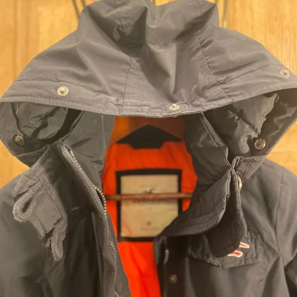 Hollister waist length black coat/jacket. Size Medium - Picture 7 of 9